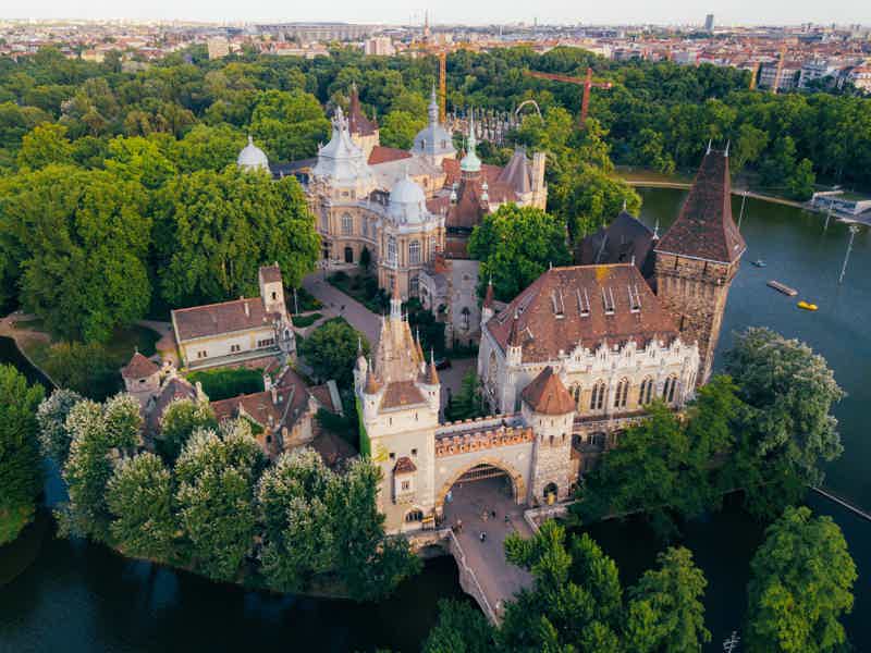 Hollywood movie tour of Budapest-be a part of art - photo 6