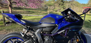 2023 YAMAHA YZF-R7 motorcycle for rent near Gaithersburg, MD