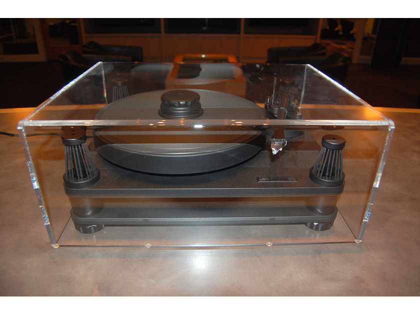 SME 20/3 turntable base with  SME model V tonearm, with  Power supply & dust cover