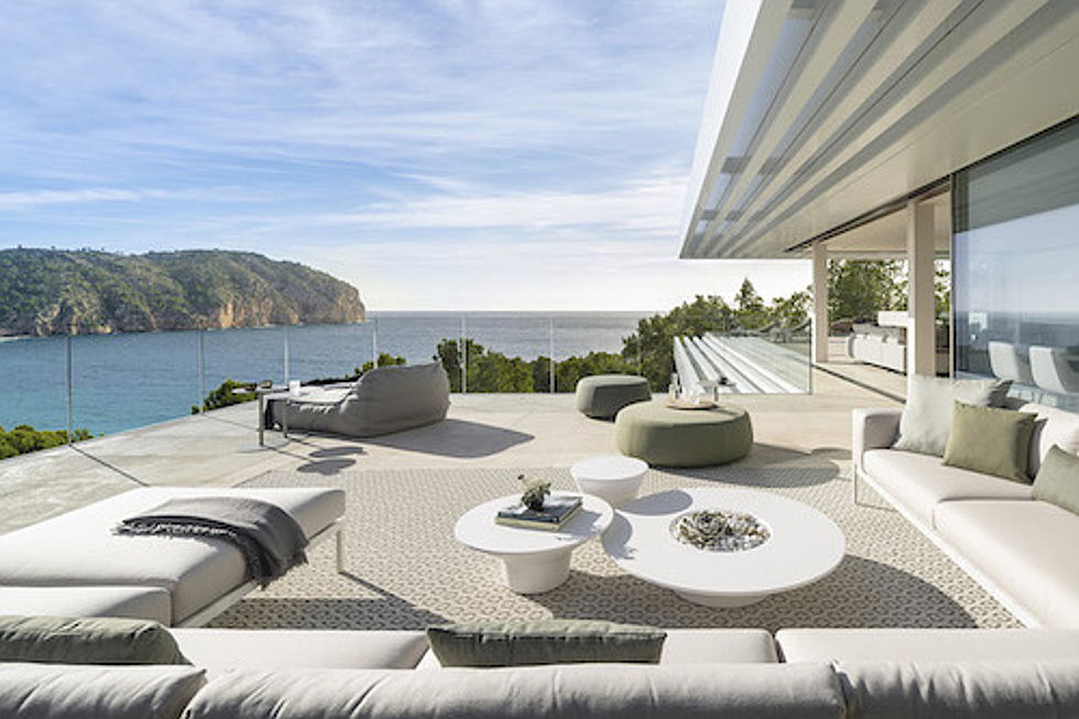  Balearic Islands
- Villa with sea view in Camp de Mar - Port Andratx marketed by Engel & Völkers Mallorca