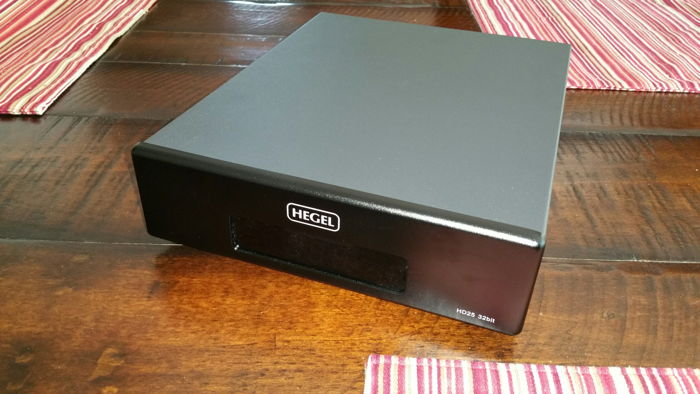 Hegel HD-25 USB DAC 2 months old