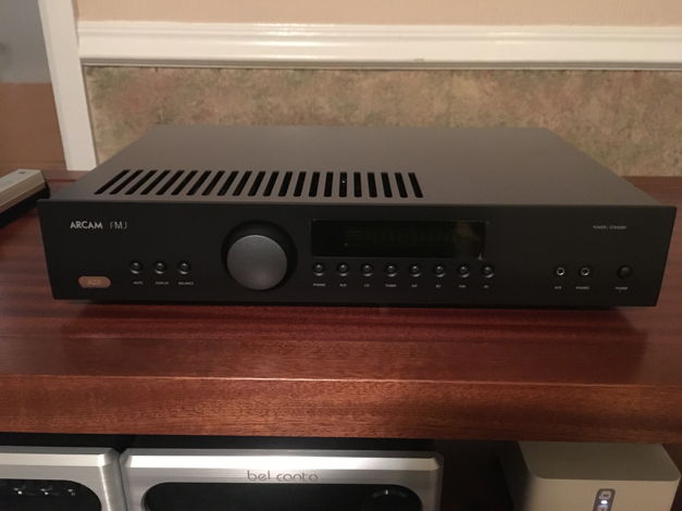 Arcam  FMJ-A29 Very nice integrated amp!