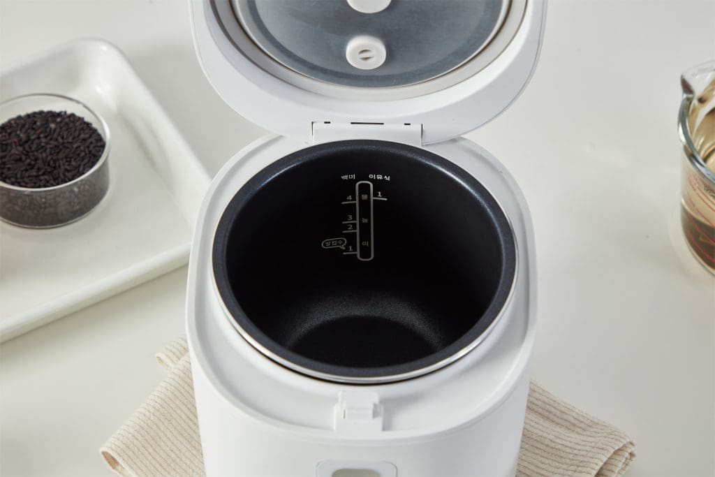 Living Mode by LocknLock LML-3012W Mini Rice Cooker (0.5-2 regular cups) 1.2L white - Image 11