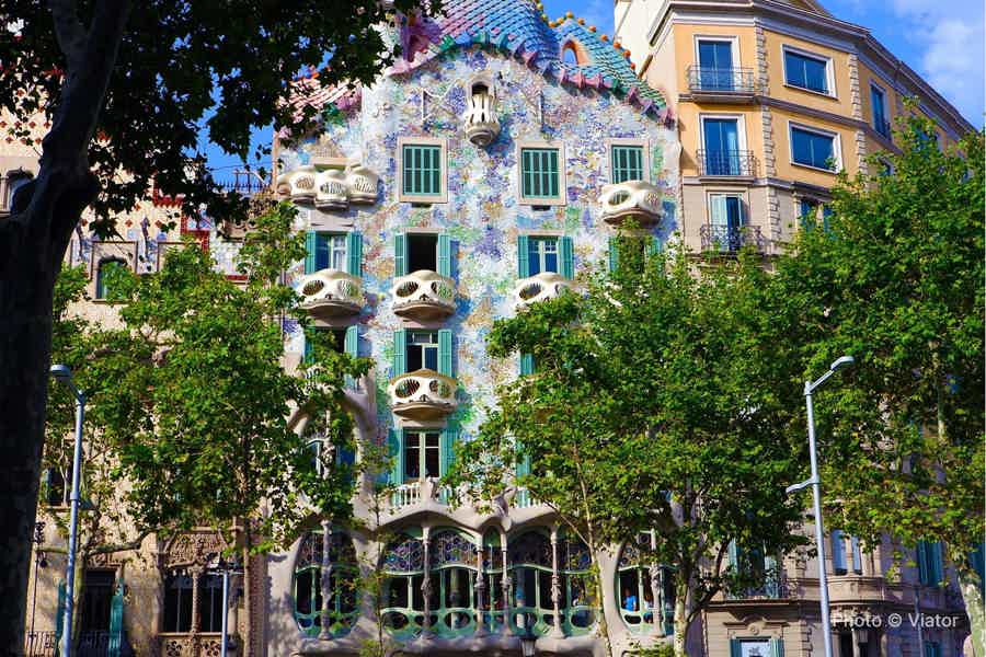 Private Best of Barcelona with Sagrada Familia & Park Güell visit - photo 2