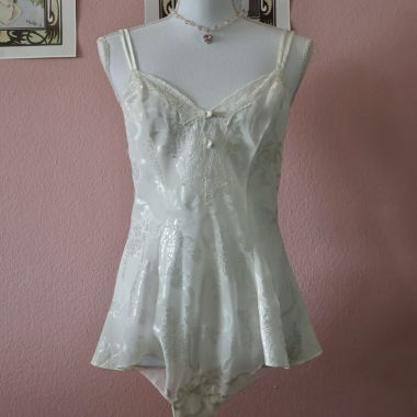 Victoria’s Secret Pearl Bodysuit (Vintage - M/L)
