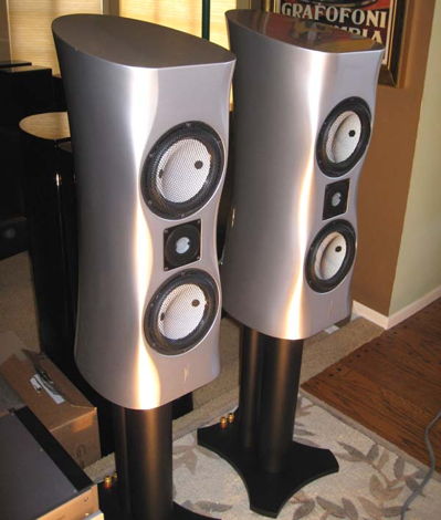 ESTELON XC - 'IT'S THE  BEST SPEAKER THAT EVER CAME TO ...