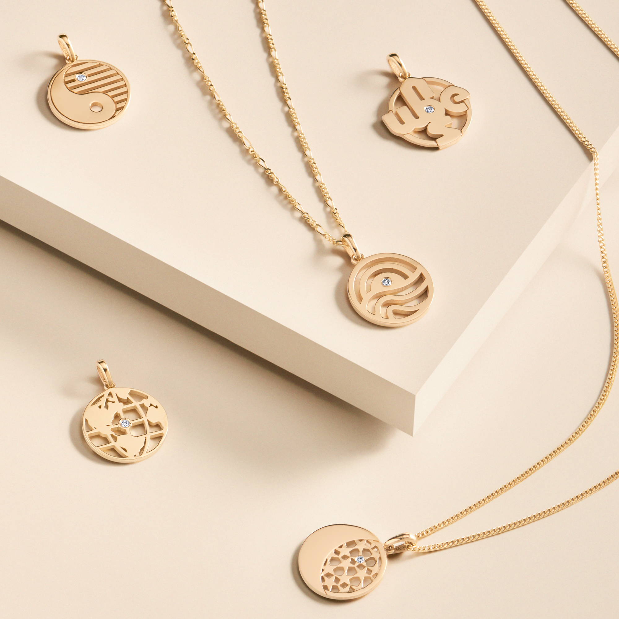 Modaya core collection , best selling gold pendants 