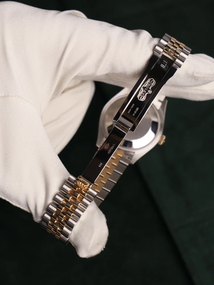 Green VI Roman Jubilee Box + Papers 2020