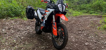 2023 KTM 890 ADVENTURE R motorcycle for rent near Maple Valley, WA