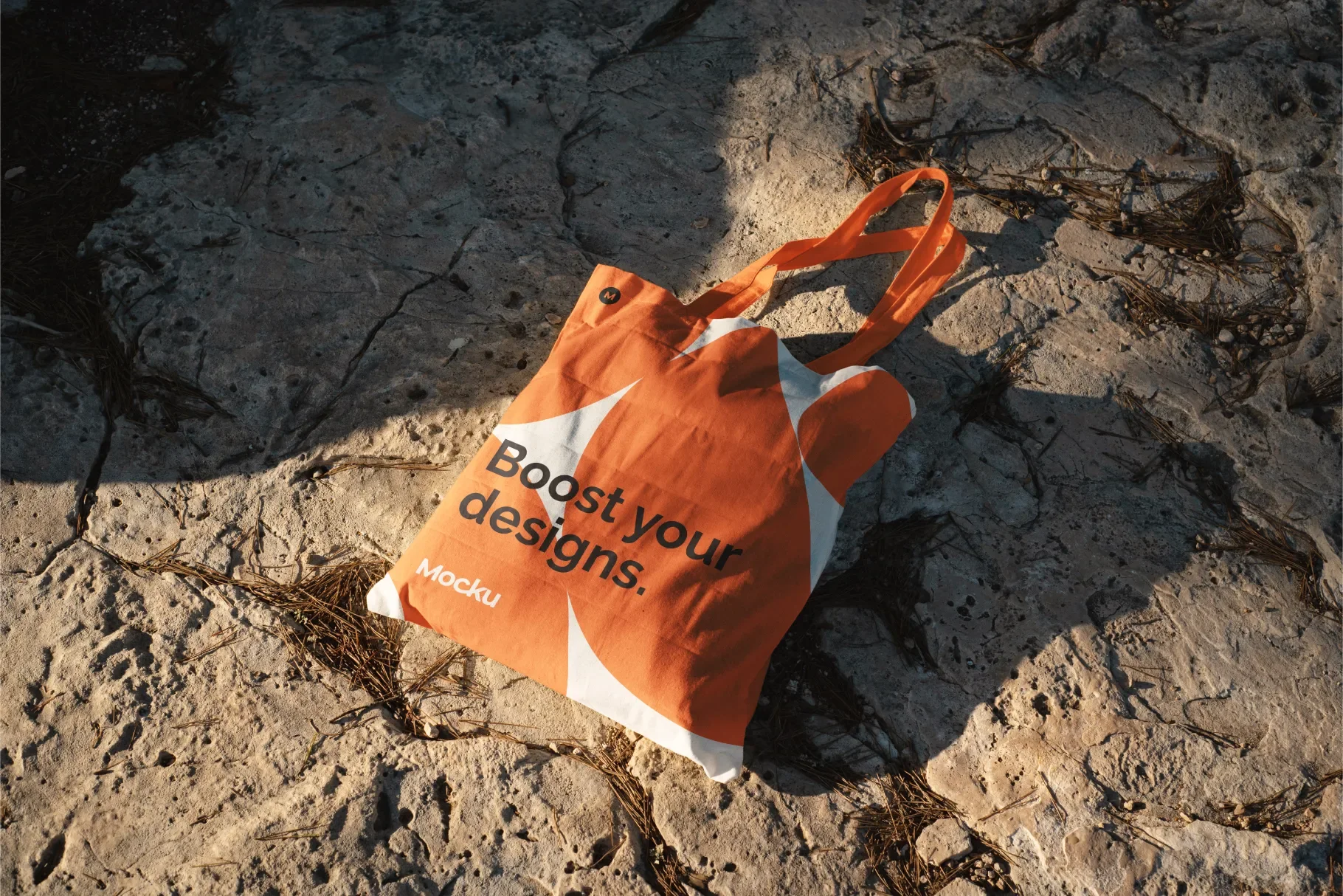 Free Outdoor Tote Bag Mockup Vol. 1Thumbnail
