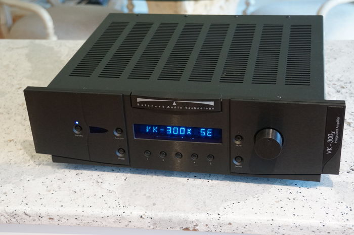 Balanced Audio Technology BAT VK300x SE