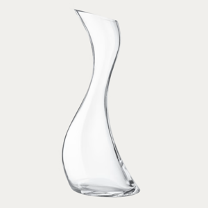 COBRA iconic curved carafe in clear glass | Georg Jensen