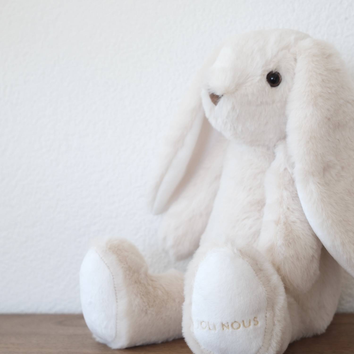 peluche lapin bébé, doudou enfant naissance, doudou fabriqué en Europe, doudou qualité premium