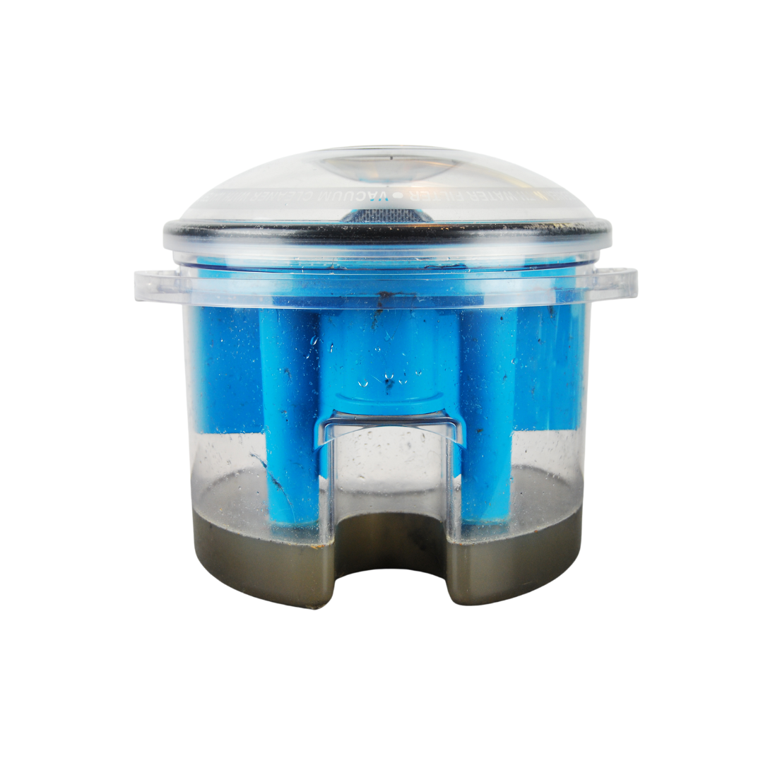 sauberer Wasserbehälter vom Wasserfilter Staubsauger arnica BORA 5000 aus dem Hause aspira home