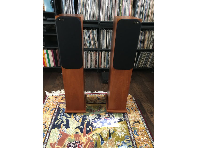ProAc Response D-28 Cherry !!  Exceptional Sounding Speakers !
