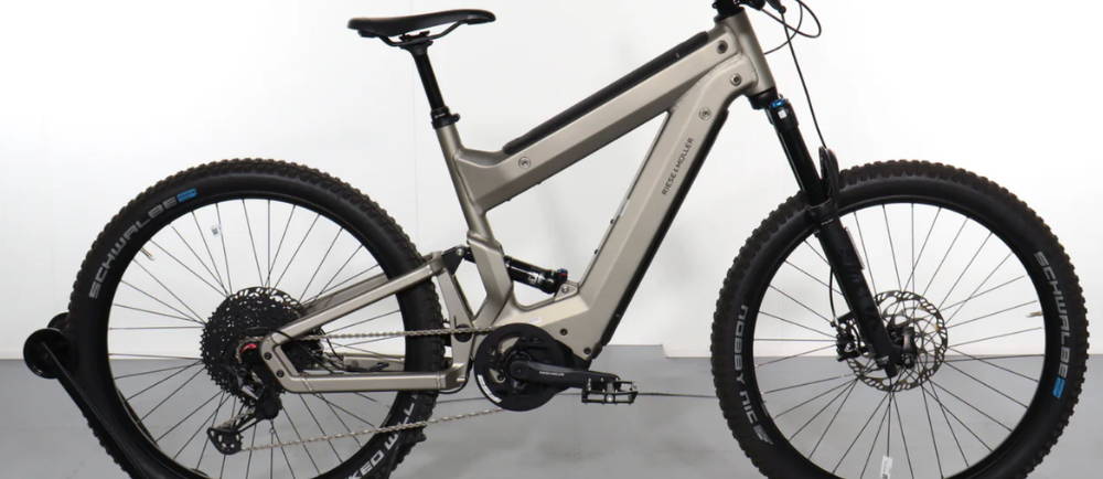 a Riese & Müller Riese & Müller Superdelite Mountain Touring full suspension electric mountain bike