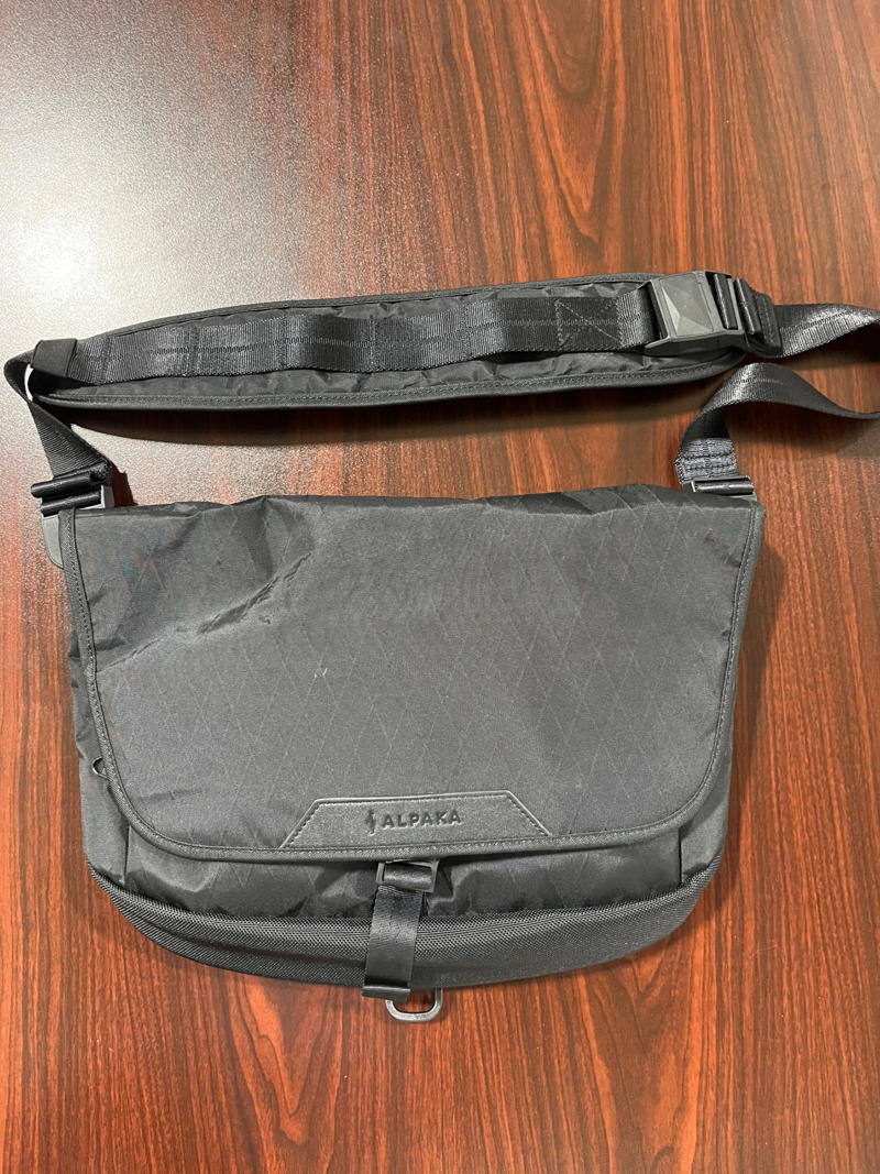 Alpha Messenger Black VX42 - Limited Edition - $90.00 | RE:CARRY