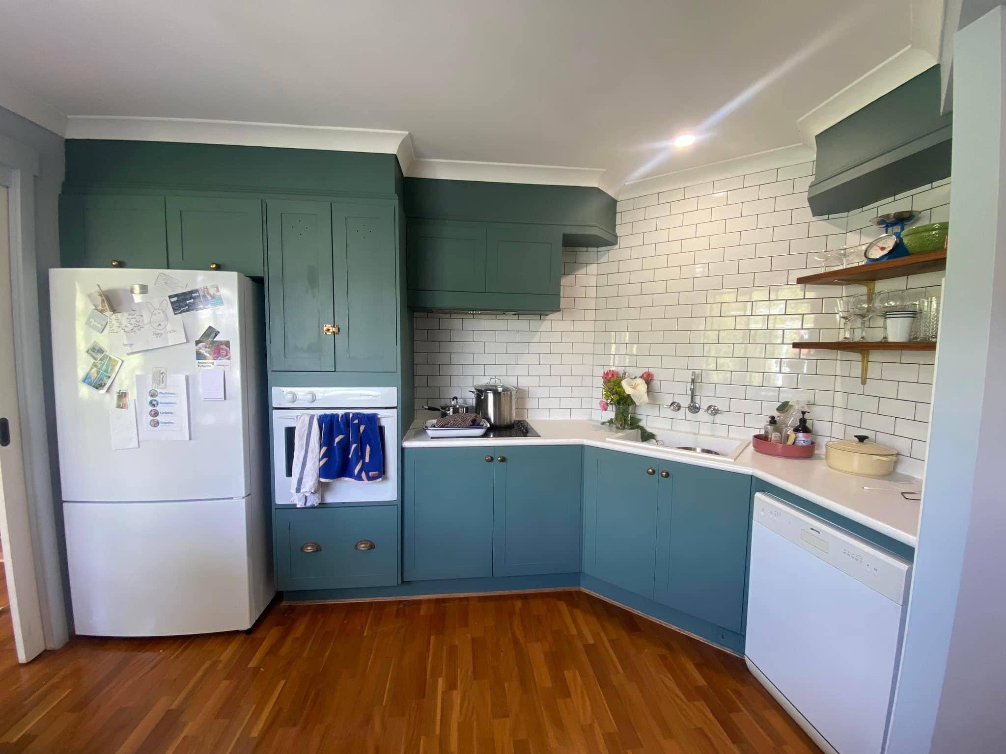 How To Paint Glossy Laminate Furniture Frenchic Paint Australia