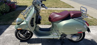 2017 VESPA GTV 300 motorcycle for rent near Millbrae, CA
