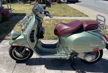 2017 VESPA GTV 300 motorcycle for rent near Millbrae, CA