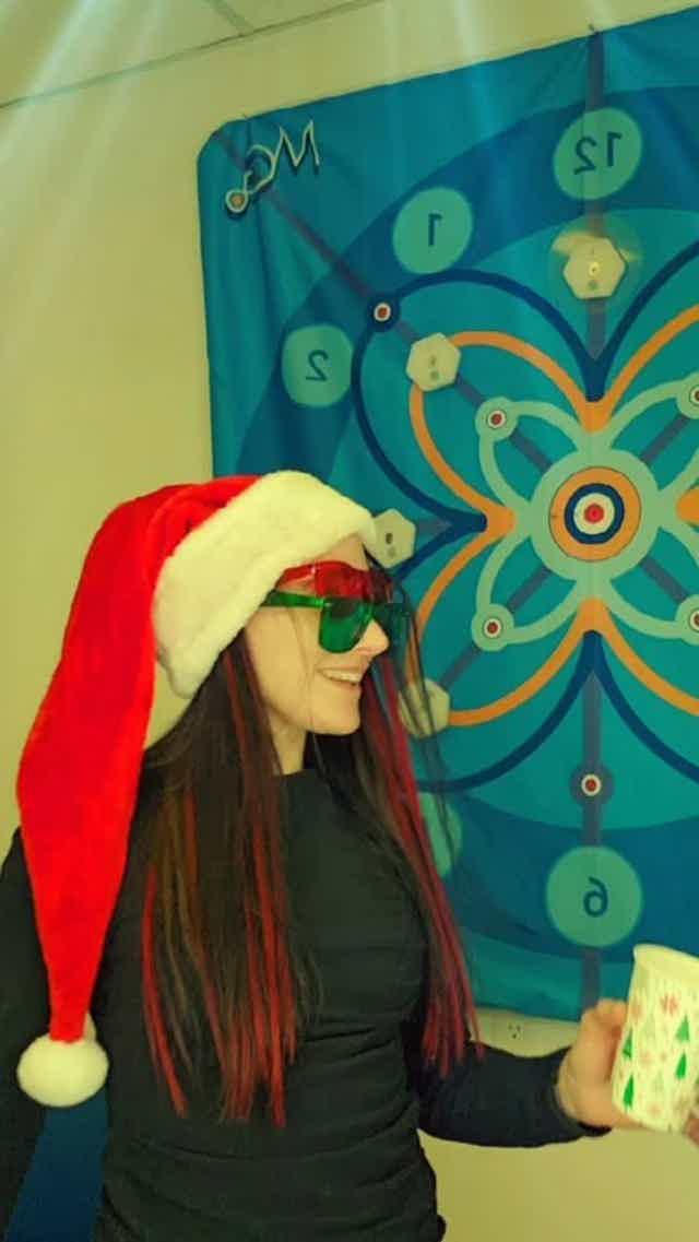 Instagram capture with play overlay