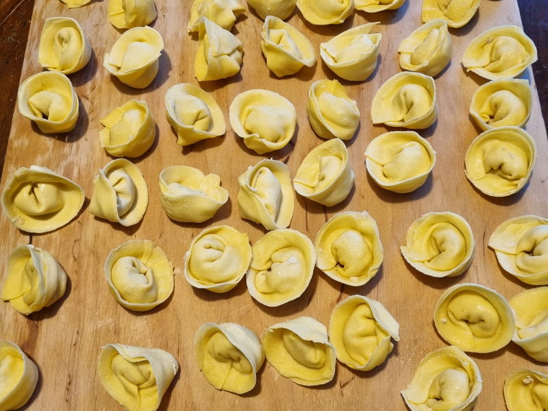 Corsi di cucina Lucca: Ravioli di pesce e tradizione lucchese a tavola