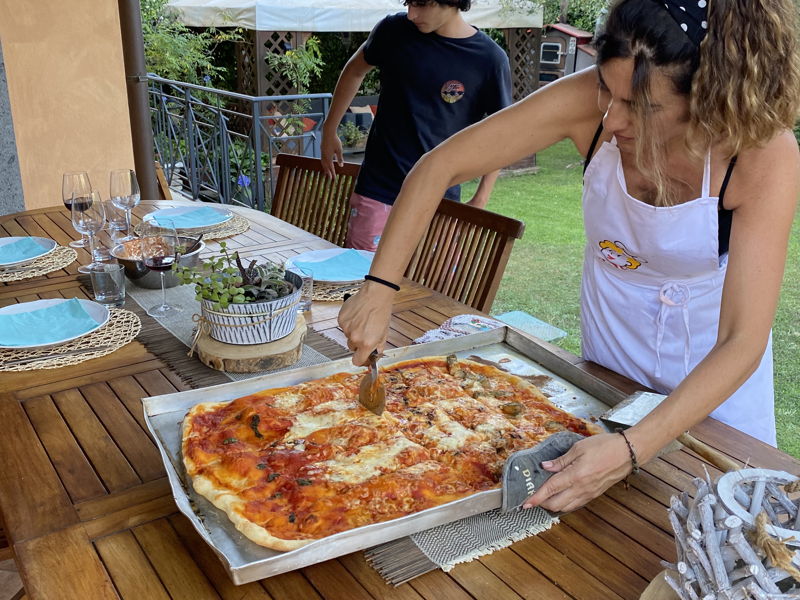 Cooking classes Rome: Unique dining experience, homemade pizza and desserts