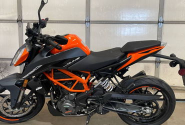 2023 KTM 390 DUKE motorcycle for rent near Phoenix, AZ