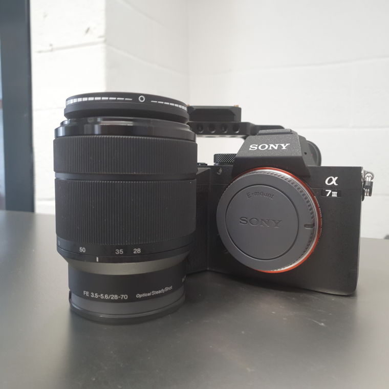 Sony A7III + Filtre ND + cage (Total 2000 CHF)