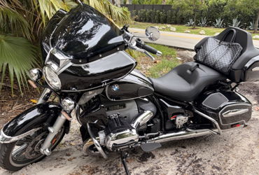 2022 BMW R 18 TRANSCONTINENTAL motorcycle for rent near Hollywood, FL