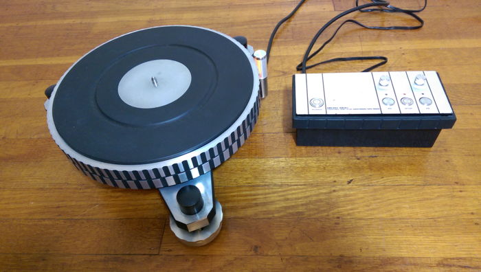 Micro Seiki DDX-1000 Direct Drive Turntable with Outboa...
