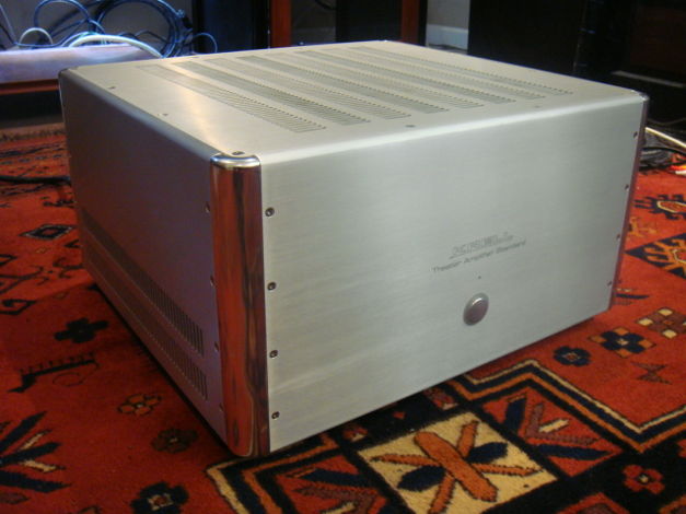 KRELL  TAS  5 Channel amp with box  9 rating