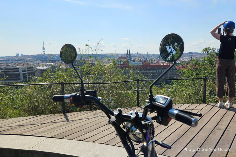 Prague Old Town: Guided Tour on eScooters - photo 1