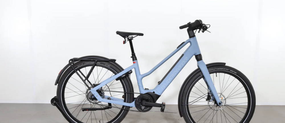 a Batavus Razer E-Go Exclusive electric bike