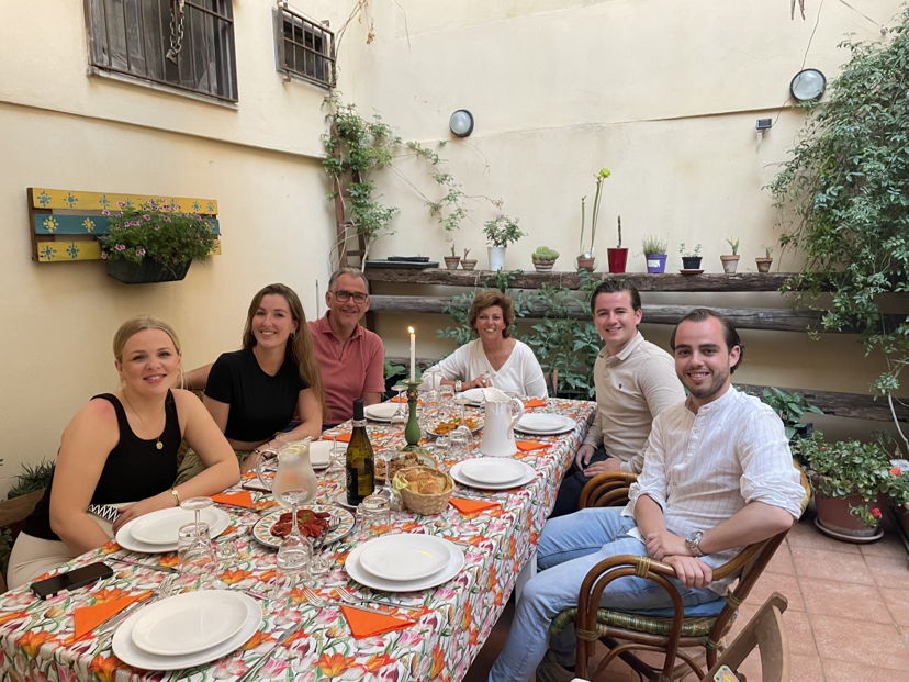 Pranzi e cene Palermo: Pranzo in famiglia nel cuore di Palermo con aperitivo 