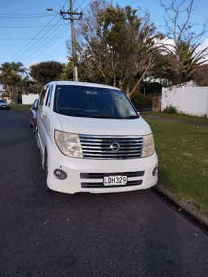 Nissan Elgrand Self Contained 