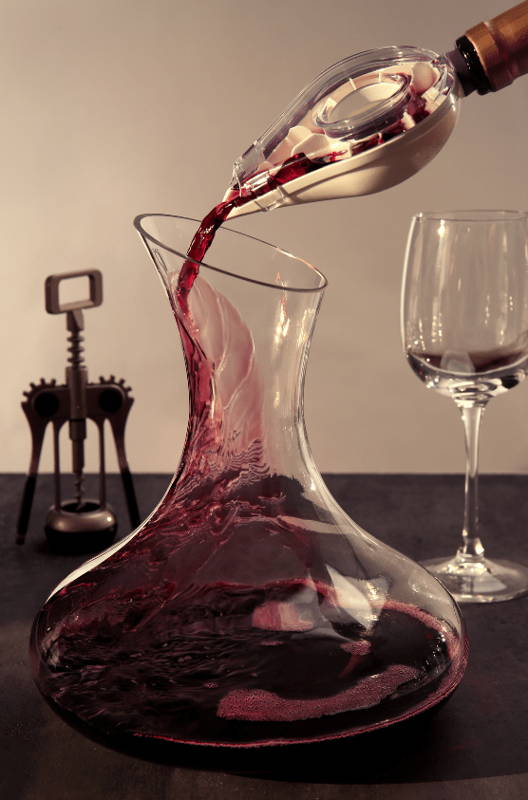 matériel carafe verre et tire-bouchon