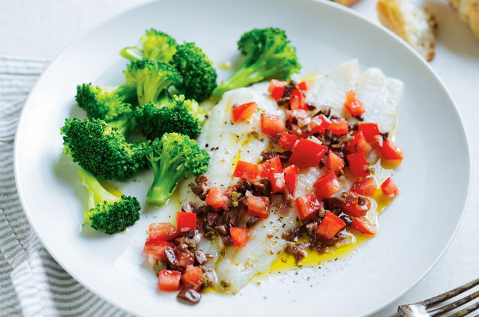Poisson blanc, sauce vierge aux olives