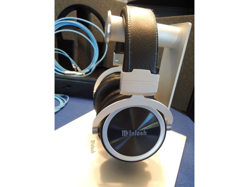 McIntosh MHP 1000 Headphones great condition plus WireWorld Nano Eclipse cable