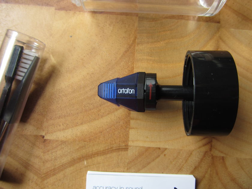 Ortofon 2M Blue cartridge