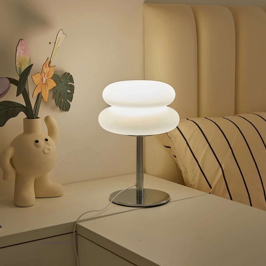 Cute Donut Bauhaus Table Lamp