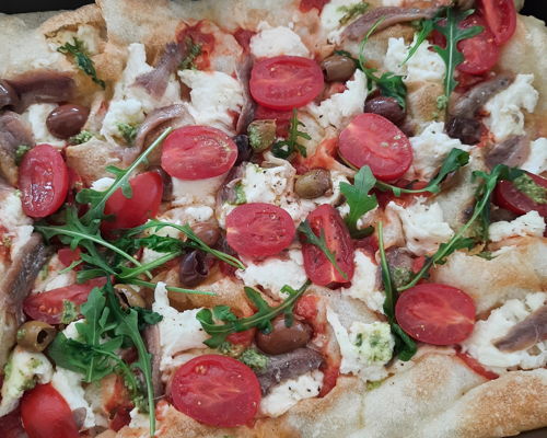 Cursos de cocina Mirabella Eclano: Manos a la obra: pizza al horno campana