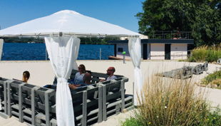 cliffhanger boulderlounge berlin pavillion am havelstrand