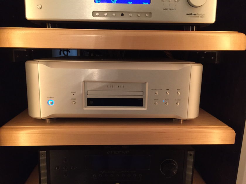 Esoteric K-01 CD/SACD Player