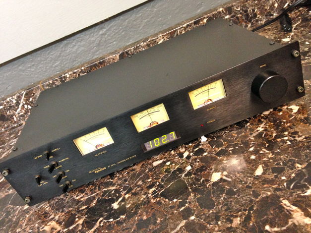 Magnum Dynalab FT101A Tuner in Great Shape  w/ Low $268...