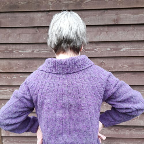 ISOBEL, plain coloured jumper with rustik vertical stripes for ladies - in Shetland wool