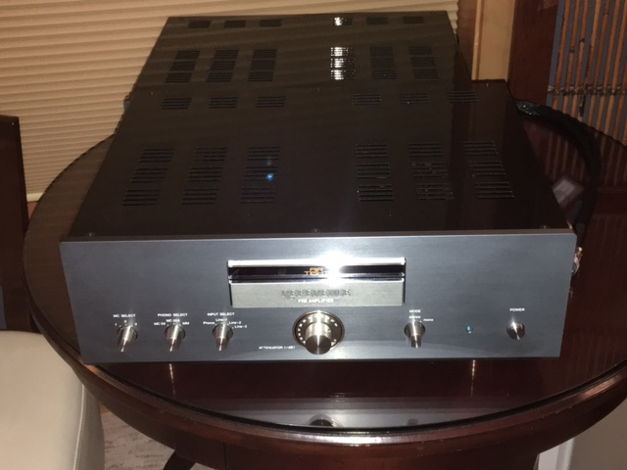 Air Tight ATE-2001  Reference Preamplifier