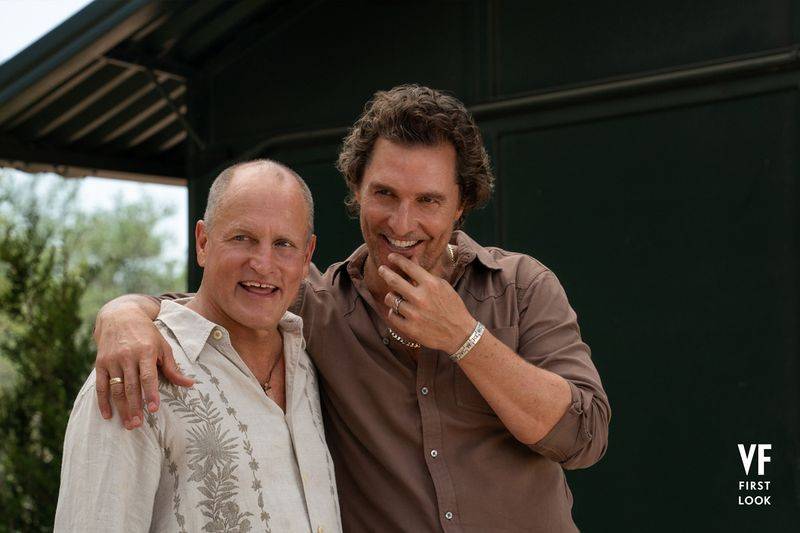 Image may contain: Woody Harrelson, Matthew McConaughey, Head, Person, Face, Happy, Smile, Photography, Portrait, and Adult