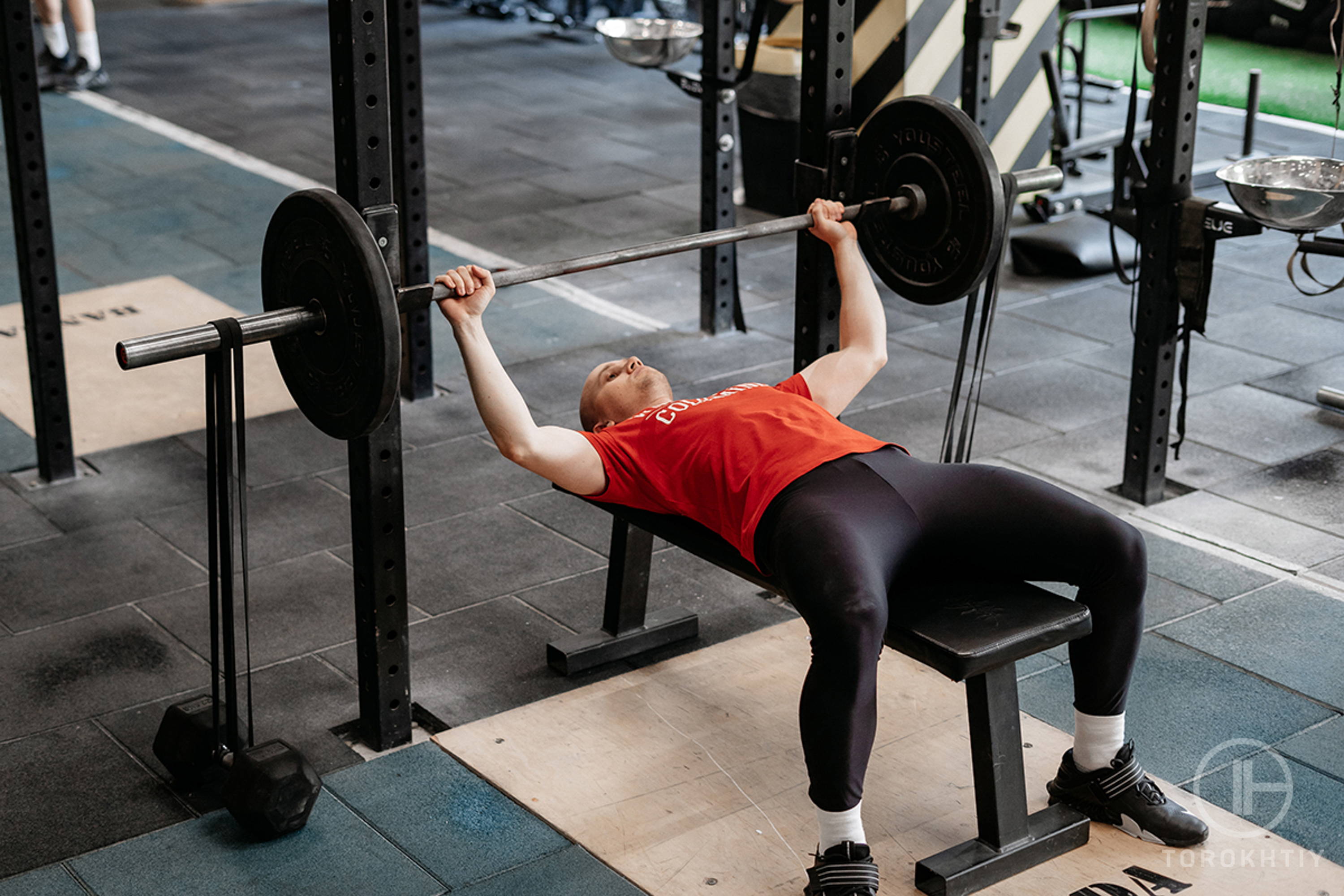 Bench Press Wrist Position: The Beginner's Guide – Torokhtiy Weightlifting