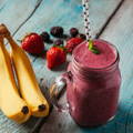 honey-strawberry-banana-energy-smoothie